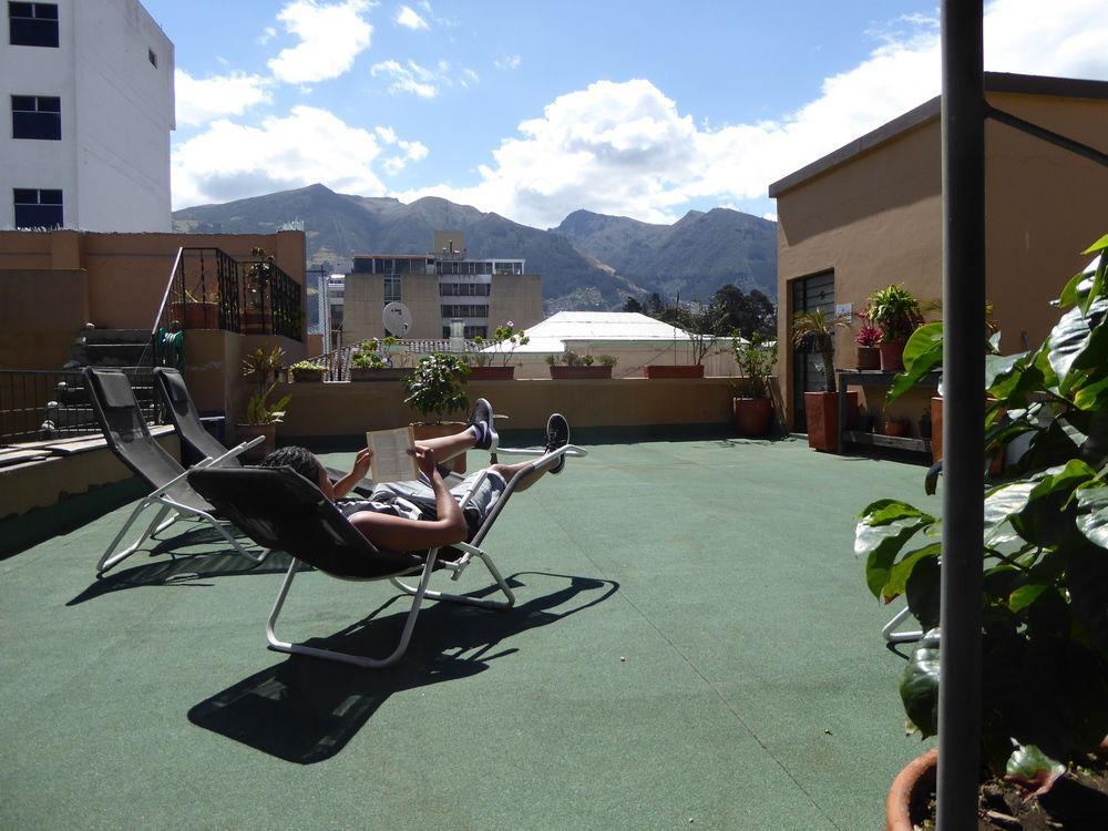 Jhomana Guesthouse Quito Exteriör bild