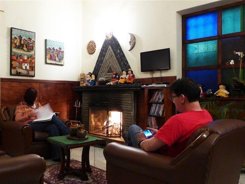 Jhomana Guesthouse Quito Exteriör bild