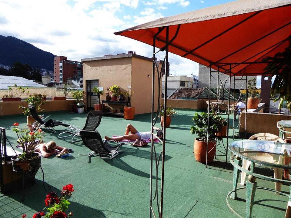 Jhomana Guesthouse Quito Exteriör bild